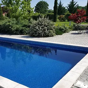 Avec Piscine, Classe 3 Etoiles, De 42 M2 Confort Au Calme Pour Un Couple , Cahuzac-sur-Vère Frankrijk